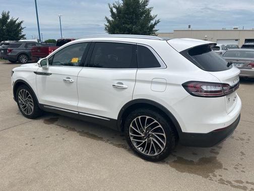 2020 Lincoln Nautilus Reserve