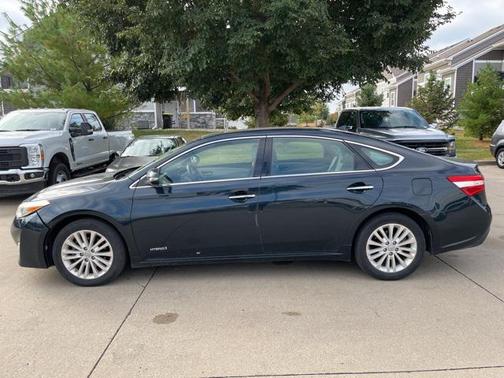 2015 Toyota Avalon Hybrid XLE Premium