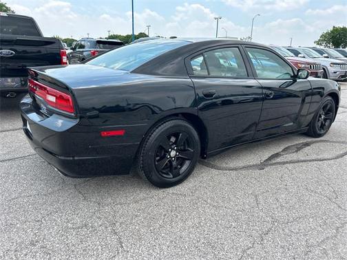 2013 Dodge Charger SE