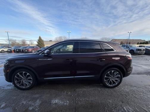 2022 Lincoln Nautilus Reserve