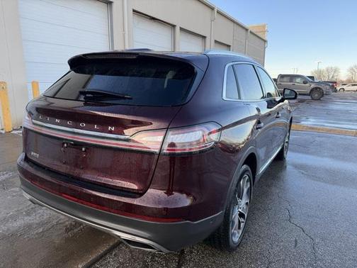 2022 Lincoln Nautilus Reserve