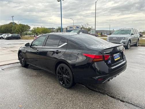 2021 Nissan Altima SR Intelligent AWD
