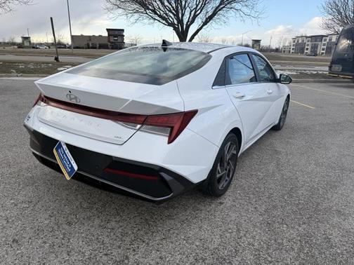 2024 Hyundai ELANTRA HEV Limited