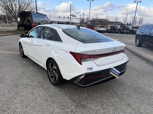 2024 Hyundai ELANTRA HEV Limited