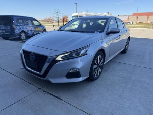 2022 Nissan Altima 2.5 SV