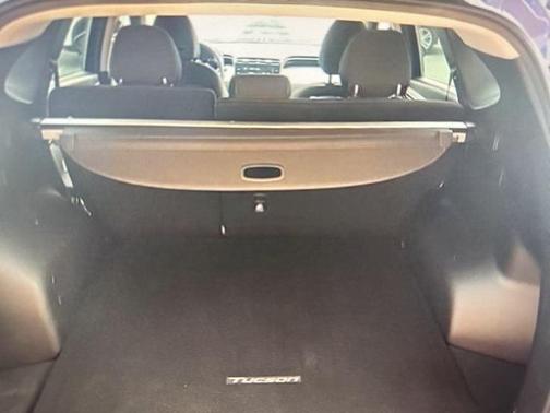 2023 Hyundai TUCSON SE