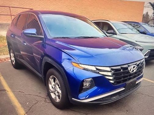 2023 Hyundai TUCSON SE