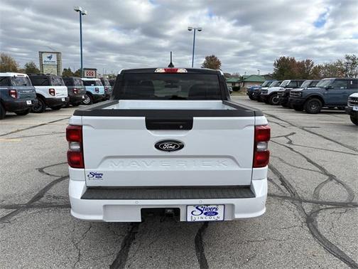 2025 Ford Maverick Lobo Standard