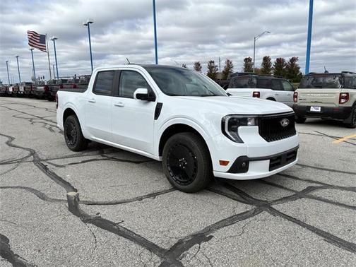 2025 Ford Maverick Lobo Standard