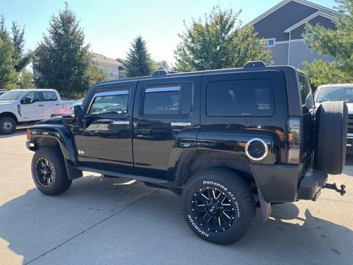 2007 Hummer H3 Base