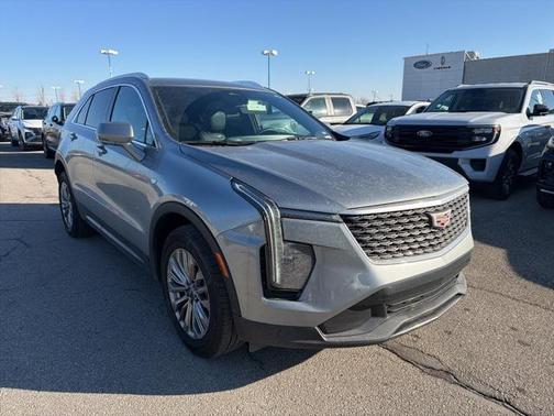 2025 Cadillac XT4 Premium Luxury