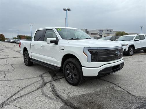 2022 Ford F-150 Lightning LARIAT