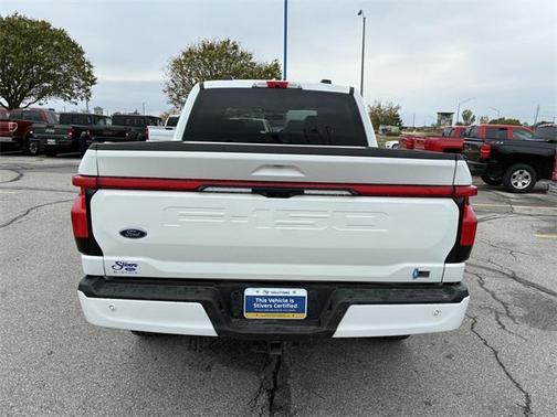 2022 Ford F-150 Lightning LARIAT