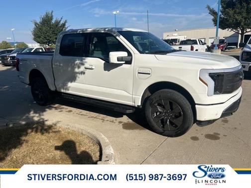 2022 Ford F-150 Lightning LARIAT