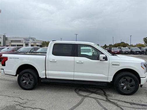 2022 Ford F-150 Lightning LARIAT