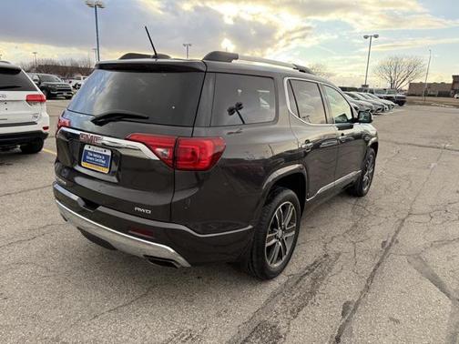 2017 GMC Acadia Denali