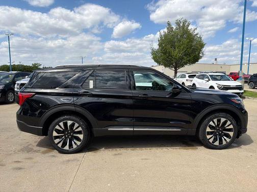 Agate Black Metallic 2026 Ford Explorer Platinum