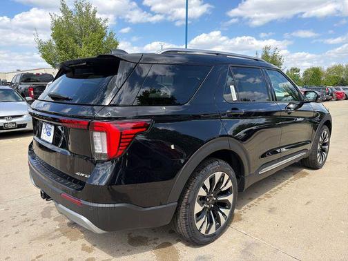 Agate Black Metallic 2026 Ford Explorer Platinum