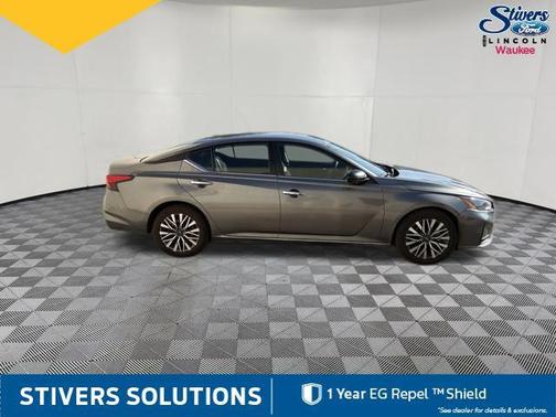 Gun Metallic 2024 Nissan Altima 2.5 SV