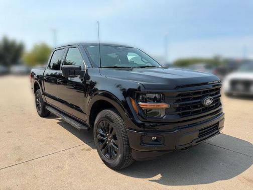 Agate Black Metallic 2026 Ford F-150 XLT