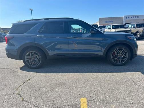 2025 Ford Explorer ST