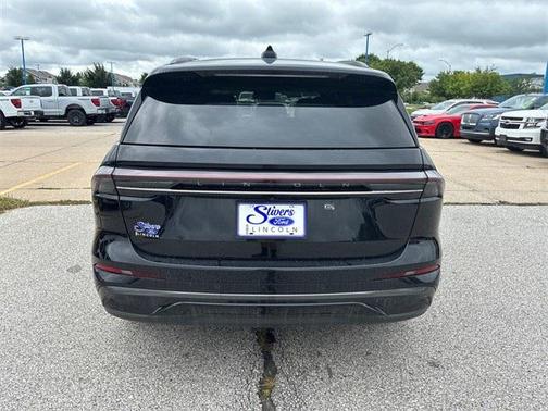 2025 Lincoln Nautilus Reserve