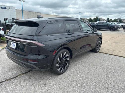 2025 Lincoln Nautilus Reserve