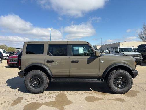 Marsh Gray 2026 Ford Bronco Outer Banks