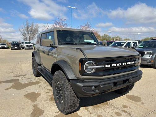 Marsh Gray 2026 Ford Bronco Outer Banks