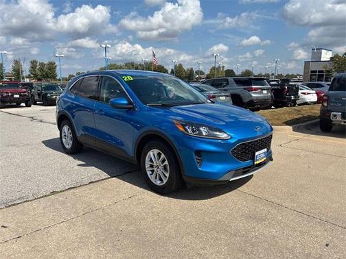 2020 Ford Escape SE