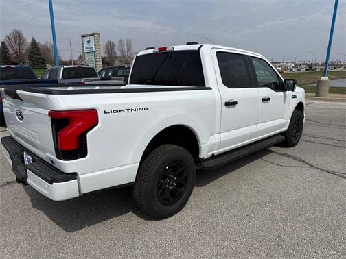 2025 Ford F-150 Lightning XLT