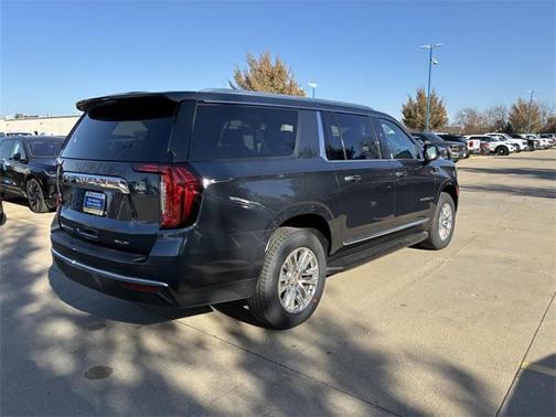 2021 GMC Yukon XL SLT