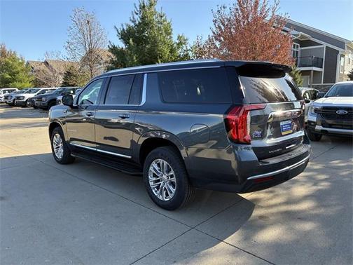 2021 GMC Yukon XL SLT