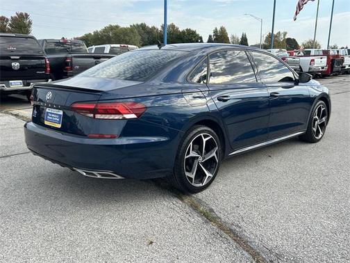 2020 Volkswagen Passat 2.0T R-Line