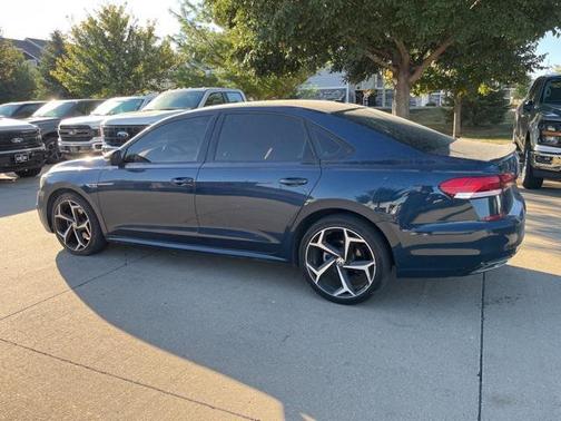 2020 Volkswagen Passat 2.0T R-Line