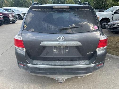 2013 Toyota Highlander SE