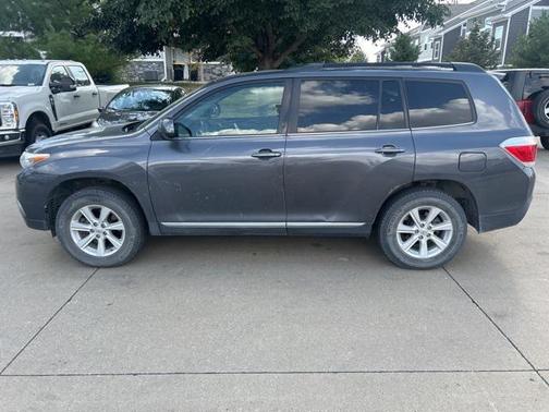 2013 Toyota Highlander SE