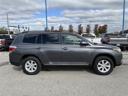 2013 Toyota Highlander SE