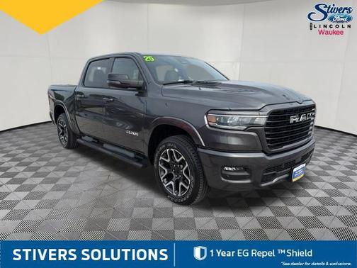 Granite Crystal Metallic Clearcoat 2025 RAM 1500 Laramie