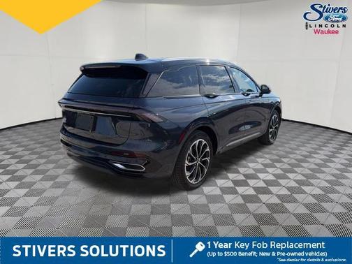Blue Panther Metallic Clearcoat 2024 Lincoln Nautilus Reserve