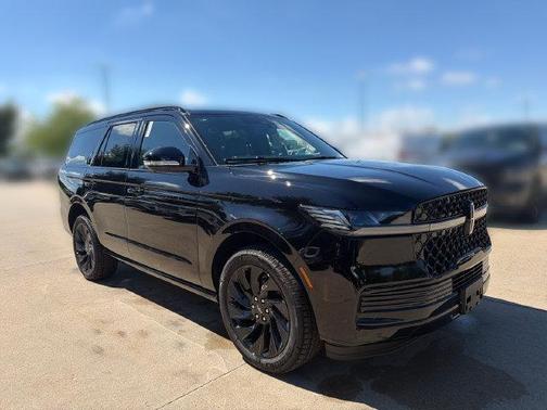 INFINITE BLACK MET CC 2026 Lincoln Navigator Reserve