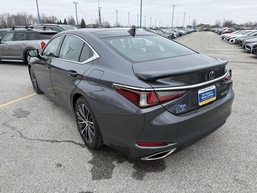 2022 Lexus ES 350 Base