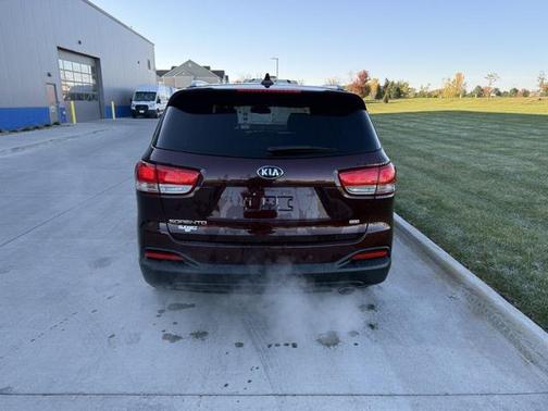 2016 Kia Sorento LX