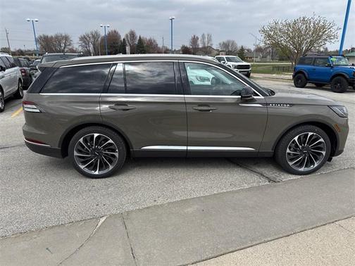 2025 Lincoln Aviator Reserve AWD
