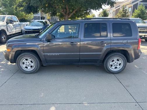 2017 Jeep Patriot Sport