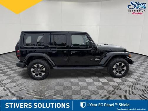 Black Clearcoat 2018 Jeep Wrangler Unlimited Sahara