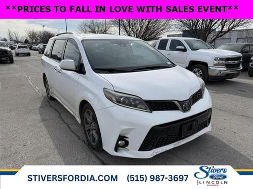 2018 Toyota Sienna SE