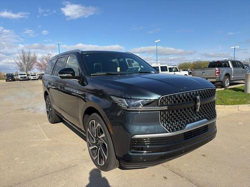 Flight Blue Metallic Clearcoat 2026 Lincoln Navigator Reserve