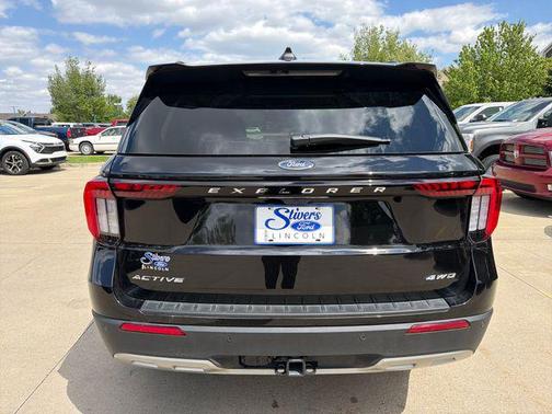 Agate Black Metallic 2026 Ford Explorer Active