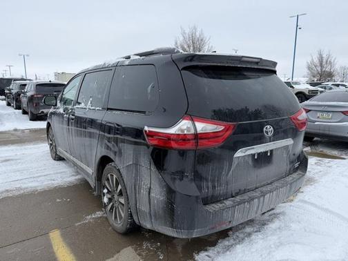 2018 Toyota Sienna SE
